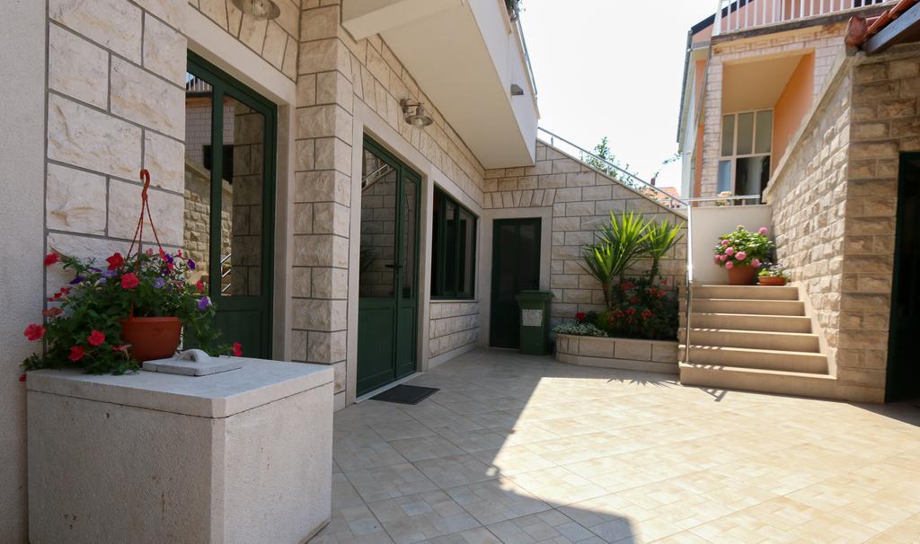 Apartments Jadranka Ловиште Экстерьер фото