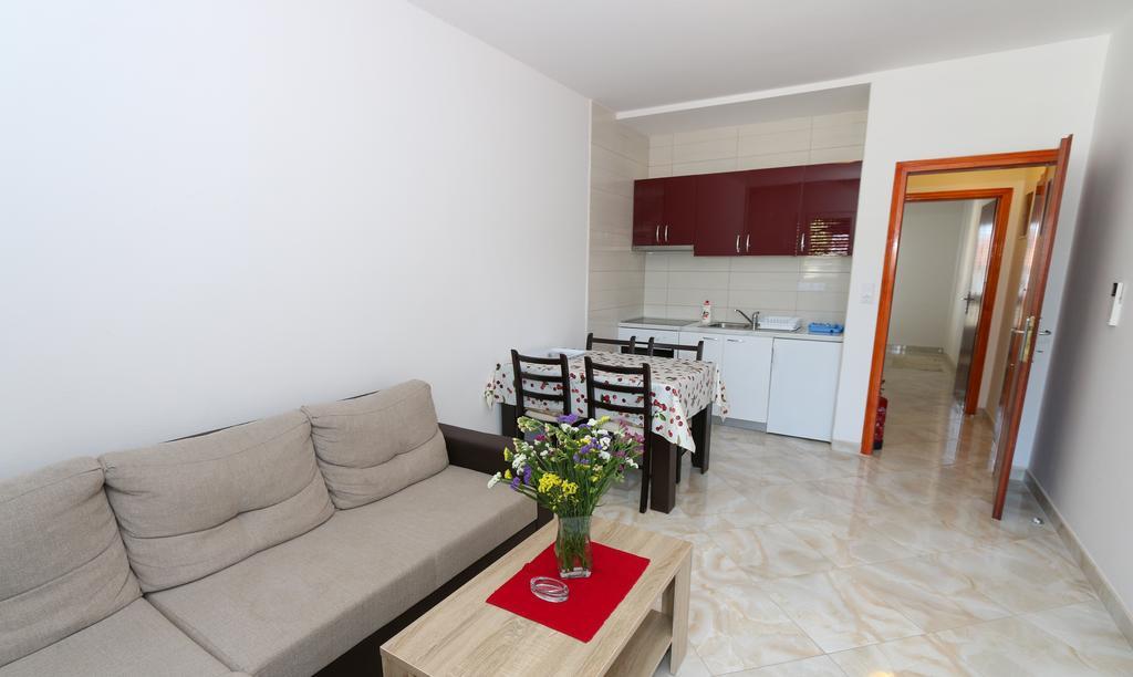 Apartments Jadranka Ловиште Экстерьер фото